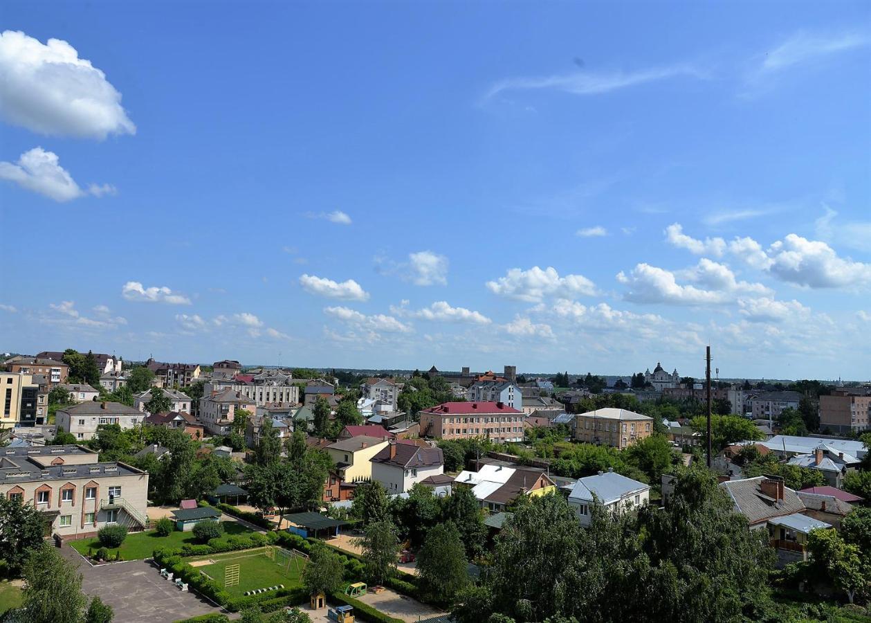 Луцьк Готель Світязь Lutsʼk Dış mekan fotoğraf
